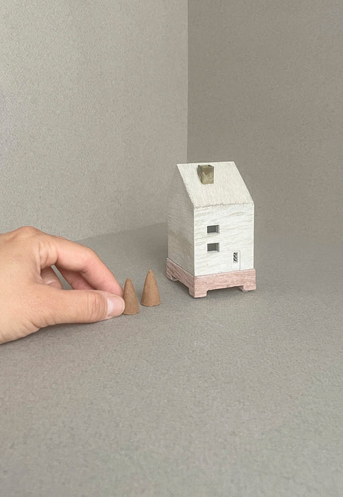 INCENSE POT House - Brick