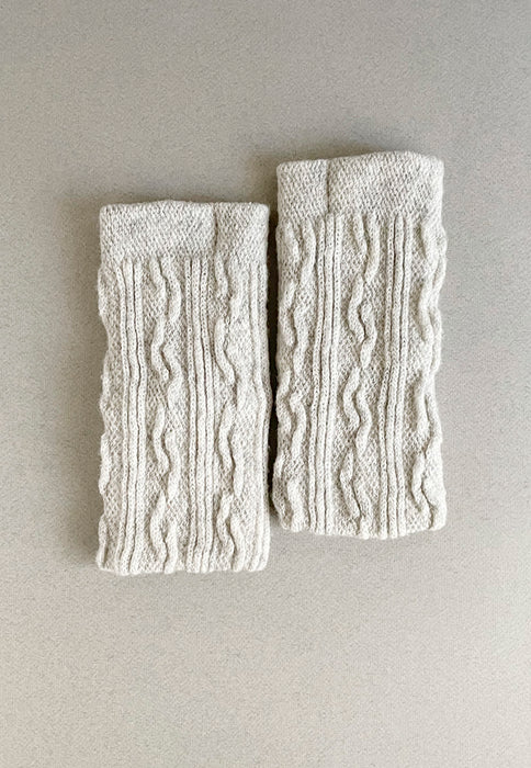 Teni Hand Warmers cosy fingerless wool gloves by Nishiguchi Kutsushita - light grey