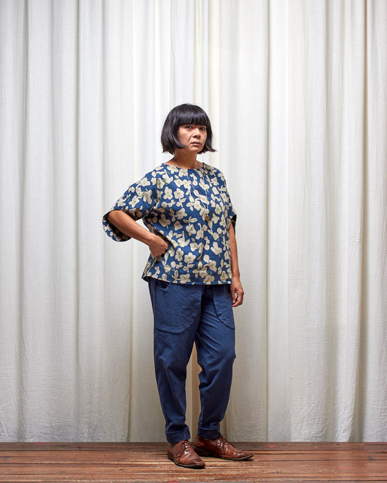 AVATAR top - Blue Evergreen Blooms