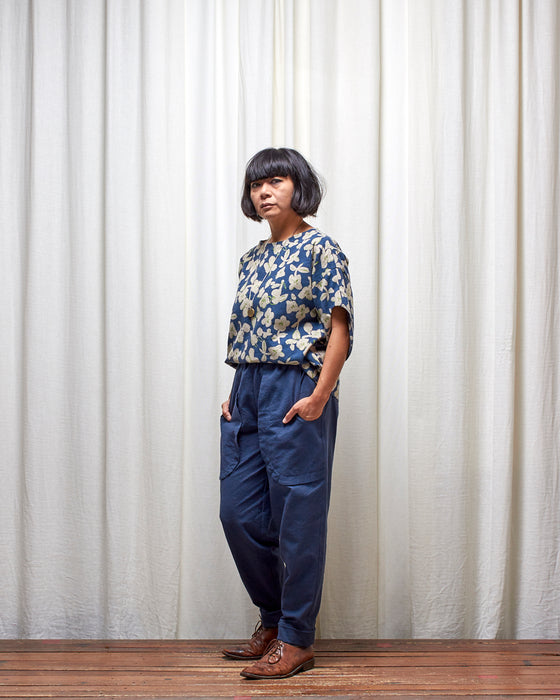 AVATAR top - Blue Evergreen Blooms