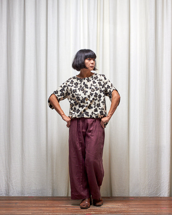 AVATAR top - Ivory Black Blooms