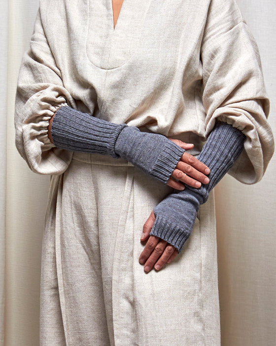 FINGERLESS GLOVES - Basalt | MRS WOO X BROOD