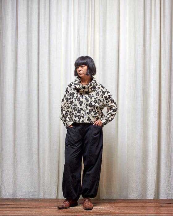 IRREVERSIBLE pullover - Ivory Black Blooms