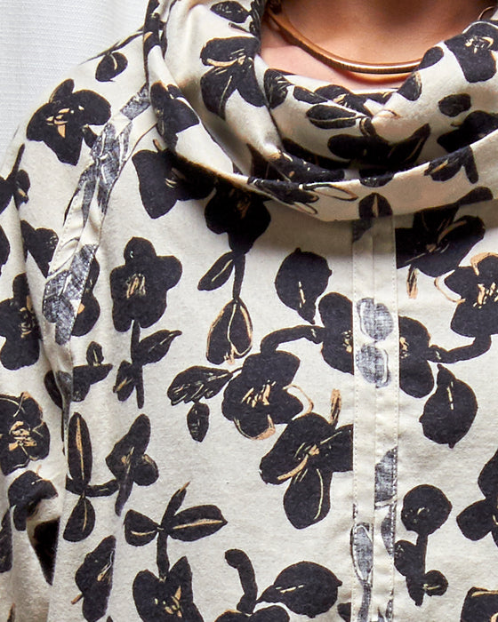 IRREVERSIBLE pullover - Ivory Black Blooms