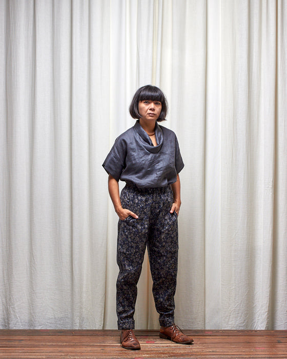 LAZY SUSAN pants - Nightflowers Tapestry