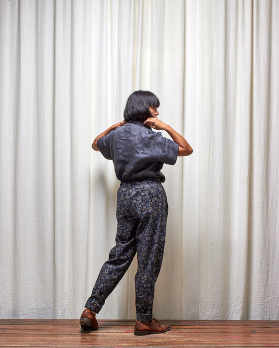LAZY SUSAN pants - Nightflowers Tapestry