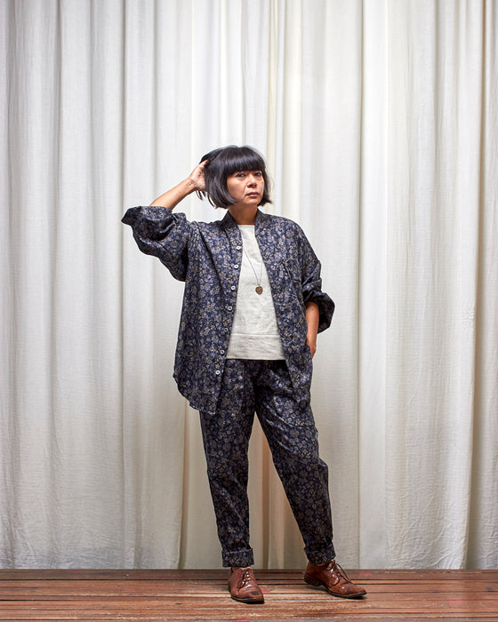 LAZY SUSAN pants - Nightflowers Tapestry