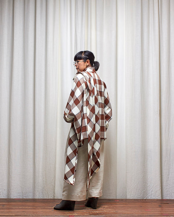 THE MESSENGER Poncho with Scarf - Wool Chocolate Check