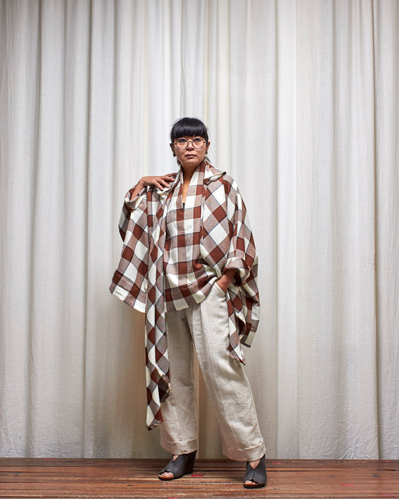 THE MESSENGER Poncho with Scarf - Wool Chocolate Check