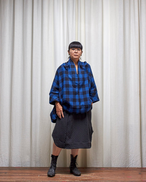 THE MESSENGER poncho with scarf - Wool Cobalt Check