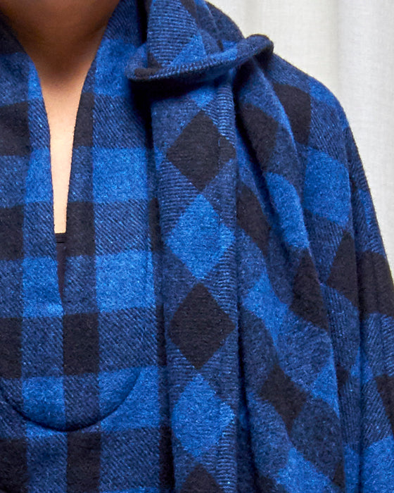 THE MESSENGER poncho with scarf - Wool Cobalt Check