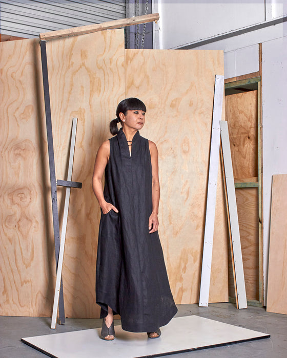 THE ORACLE dress - Black Linen