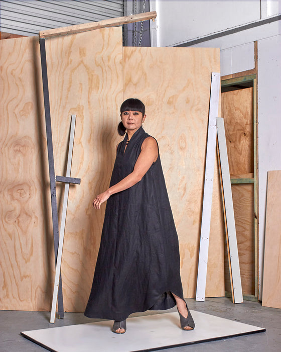 THE ORACLE dress - Black Linen
