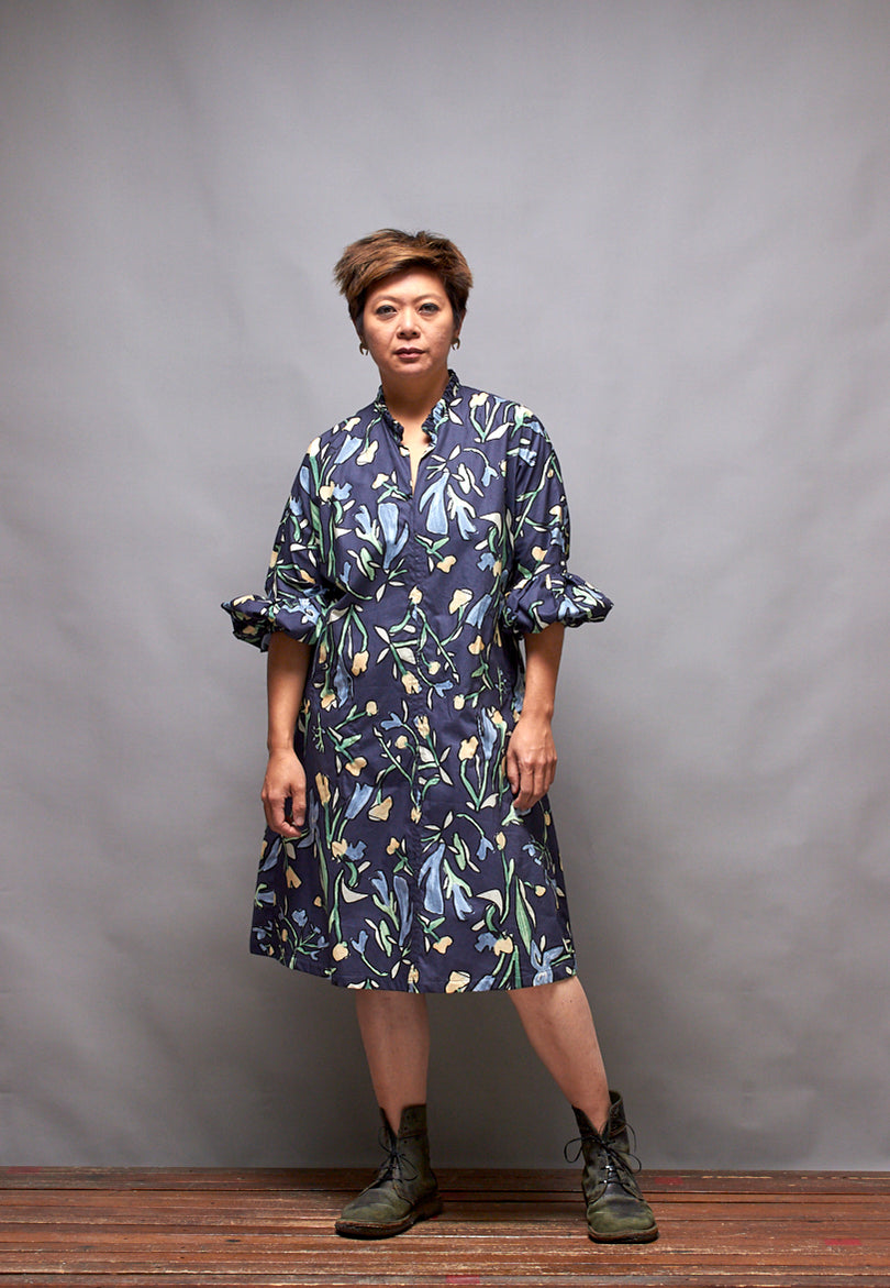 High Tea with Mrs Woo - Vintage-Style Sleeveless Collared Top main image 1