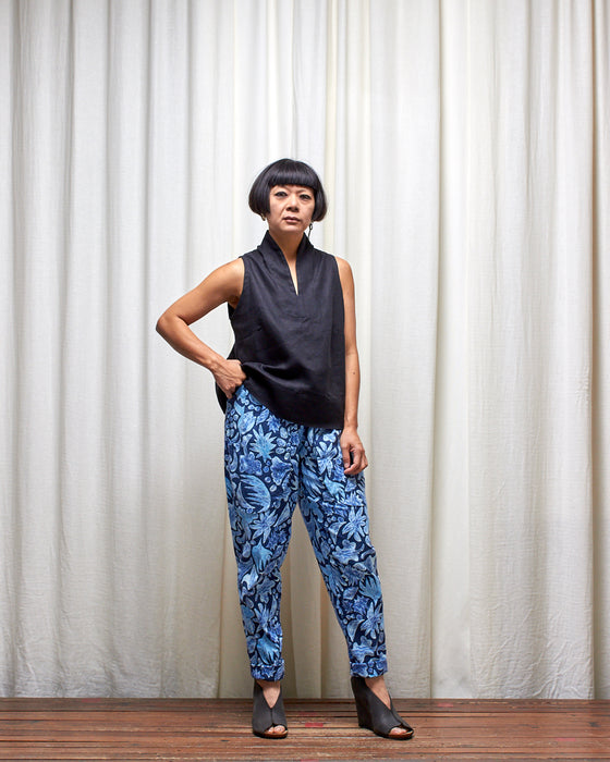 LAZY SUSAN pants - Blue Motifs