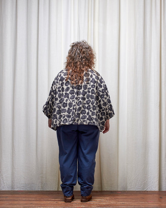 THE ADLER duster dresshirt - Charcoal Seed Flowers