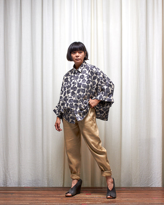 THE ADLER duster dresshirt - Charcoal Seed Flowers