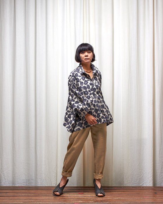 THE ADLER duster dresshirt - Charcoal Seed Flowers