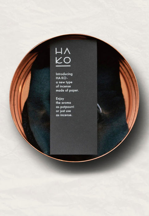 HAKO PAPER Incense Leaves - Black Set in copper canister